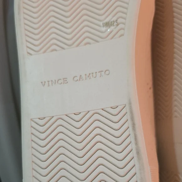 Vince Camuto Cream and Gold Sneakers - Picture 8 of 9